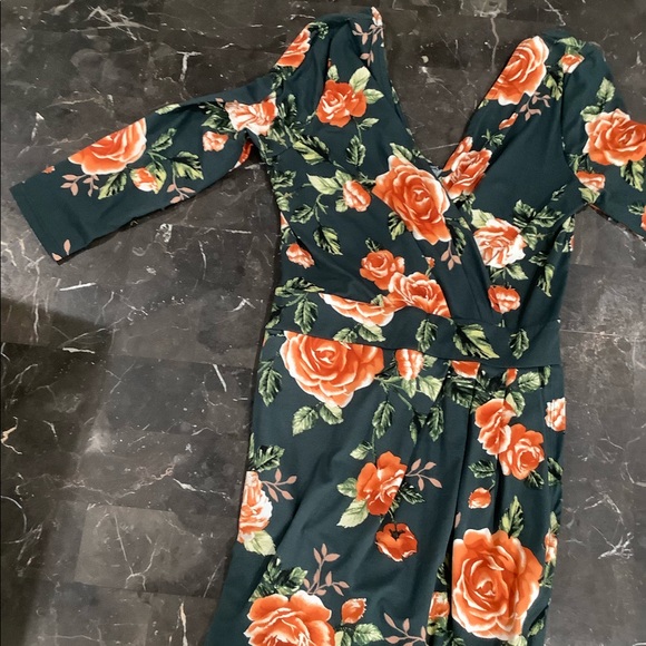 ❤️ Floral Mini-Dress - Picture 2 of 6